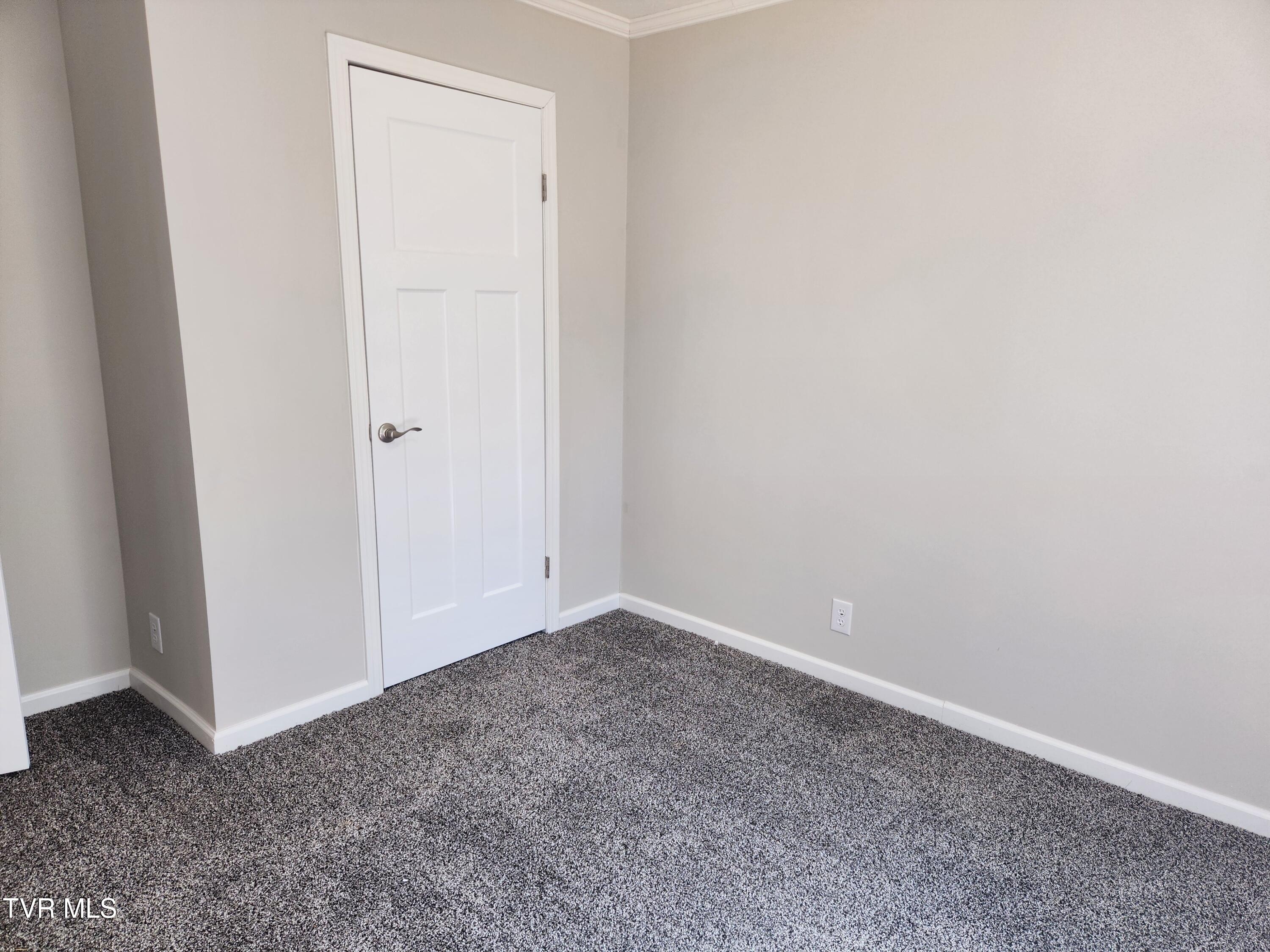 8460 Reedy Creek Road Bristol, VA 24202 - Photo 12 of 19 20260421_110128