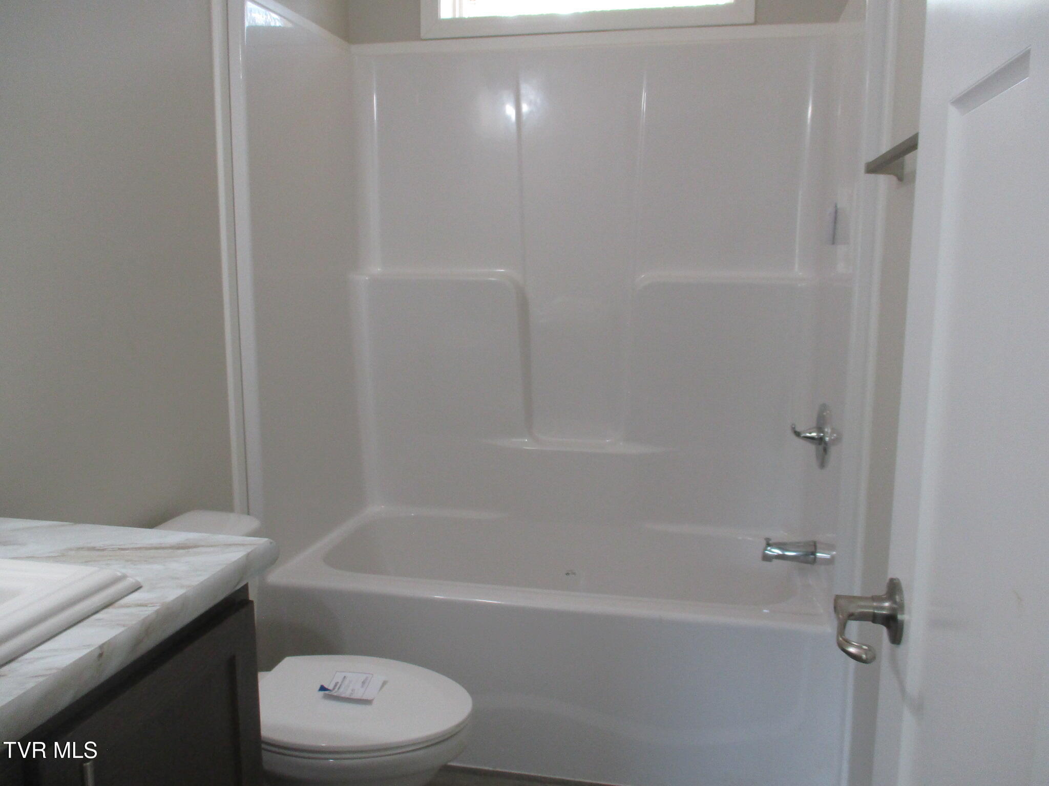 8460 Reedy Creek Road Bristol, VA 24202 - Photo 17 of 20 IMG_2821