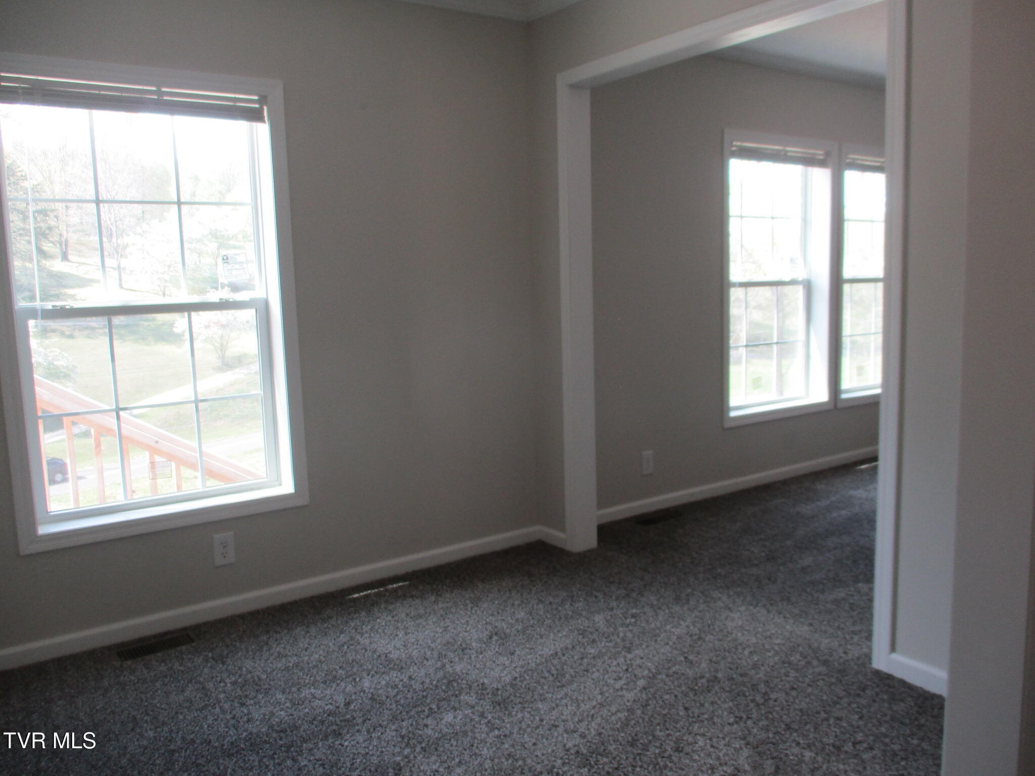 8460 Reedy Creek Road Bristol, VA 24202 - Photo 9 of 20 IMG_2816