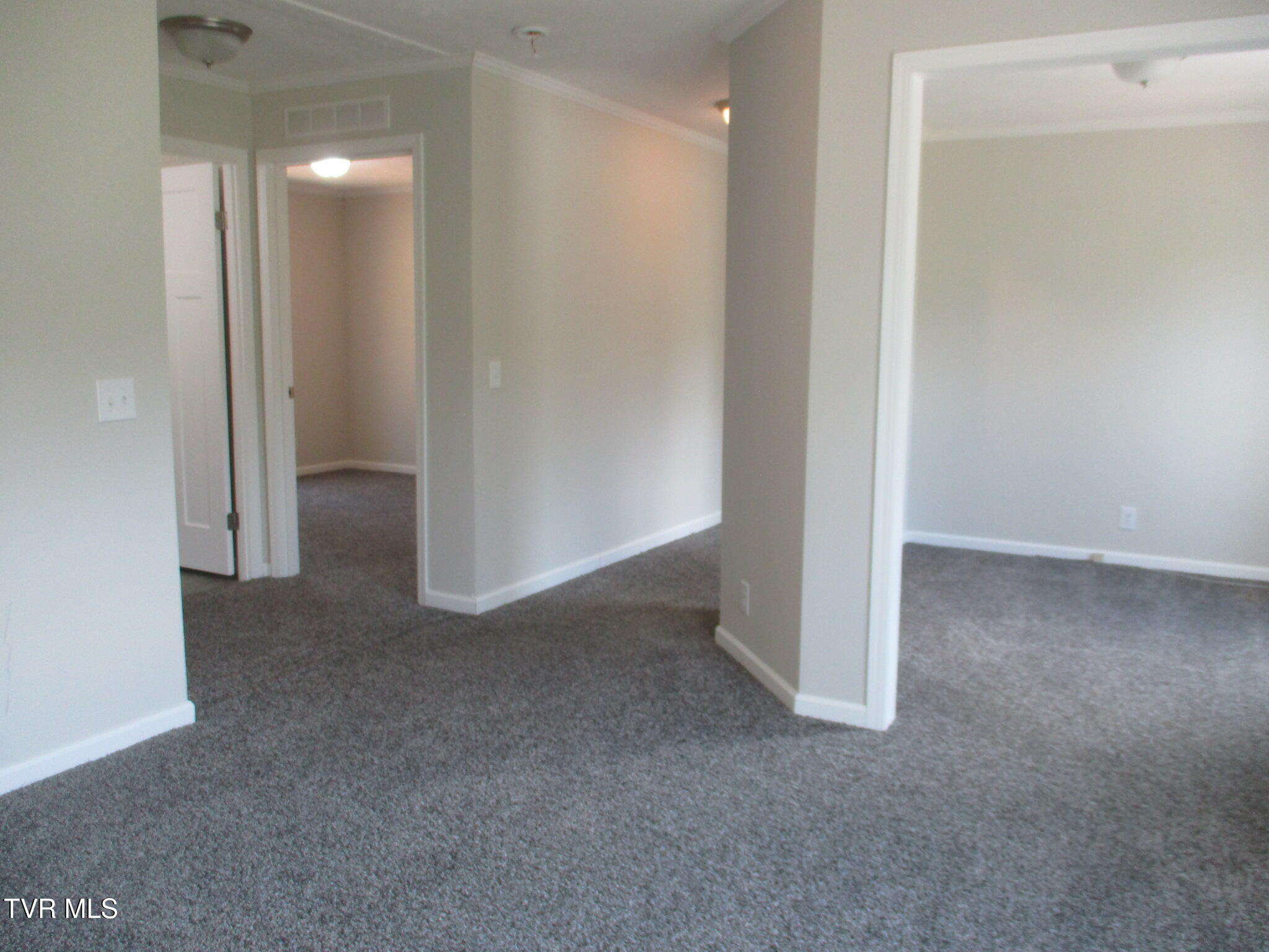 8460 Reedy Creek Road Bristol, VA 24202 - Photo 10 of 20 IMG_2818