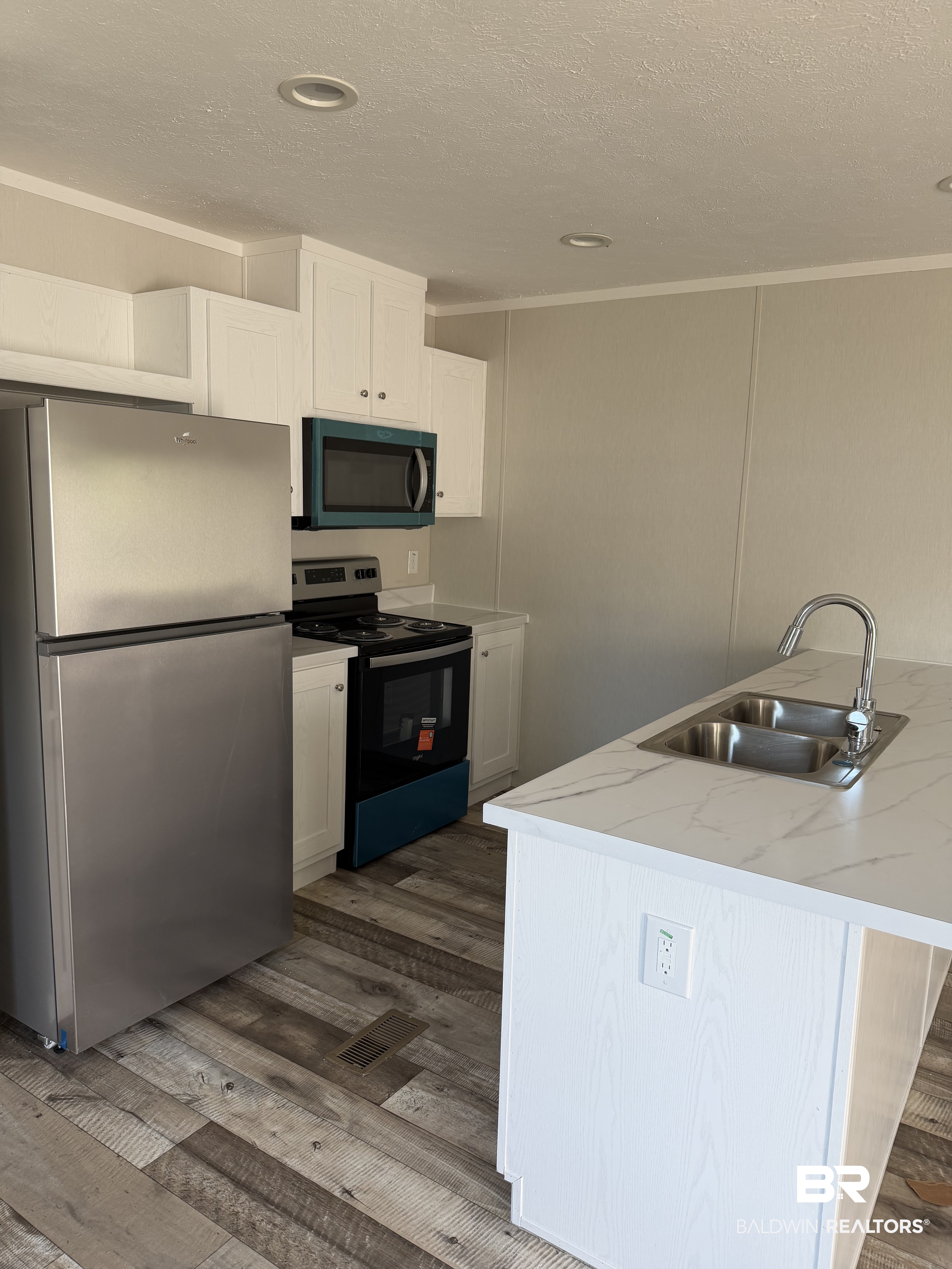 8130 Tanner Williams Road, Unit 85 Mobile, AL 36608 - Photo 3 of 17 Gallery Image 3