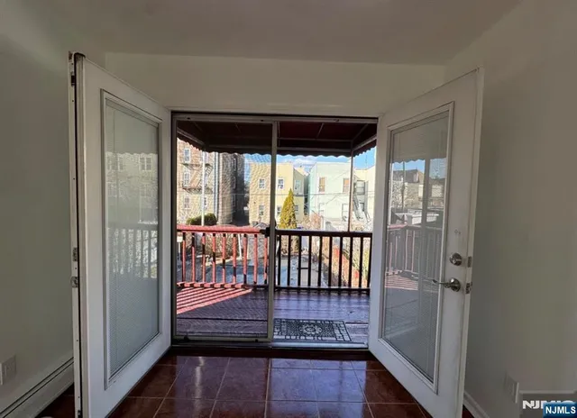 $2,000 | 7705 5th Avenue, North Bergen, NJ 07047