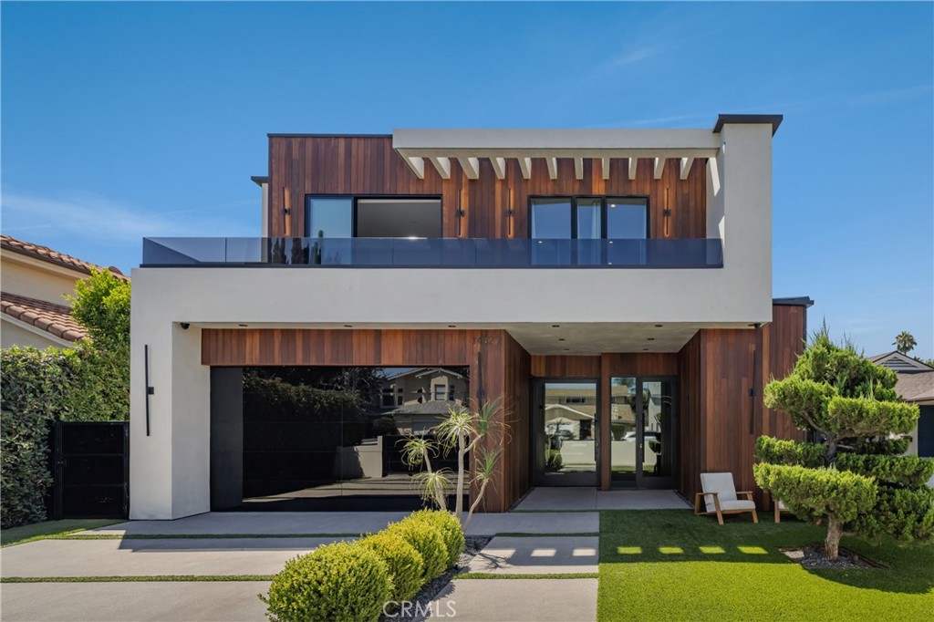 14822 Hesby St, Sherman Oaks CA 91403