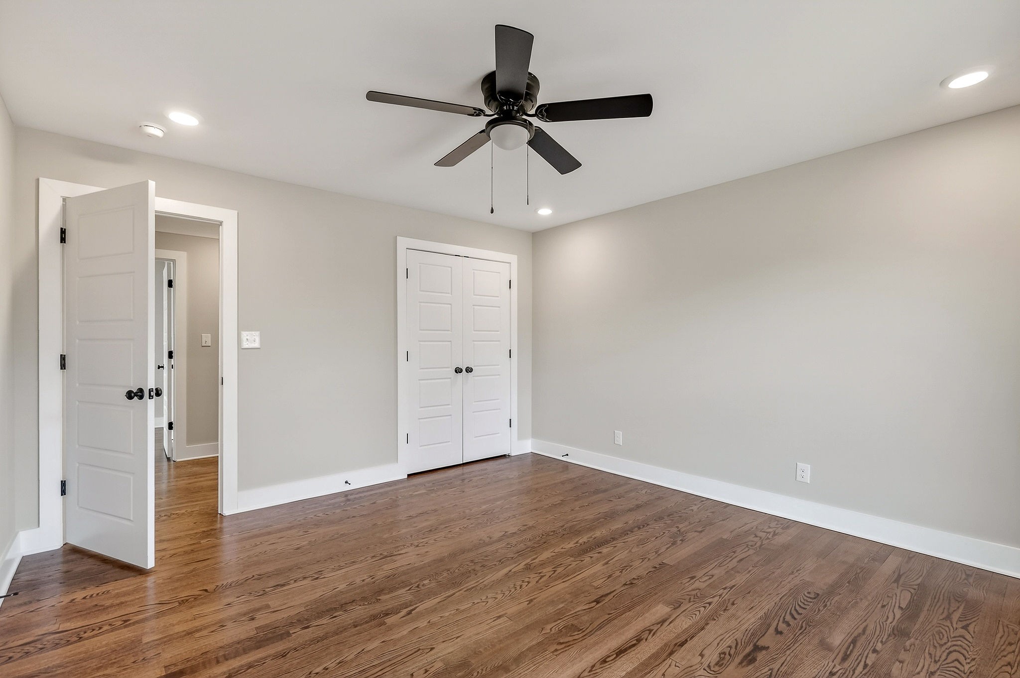 698 Mike Muncey Road McMinnville, TN 37110 - Photo 25 of 71 a view of empty room with wooden floor