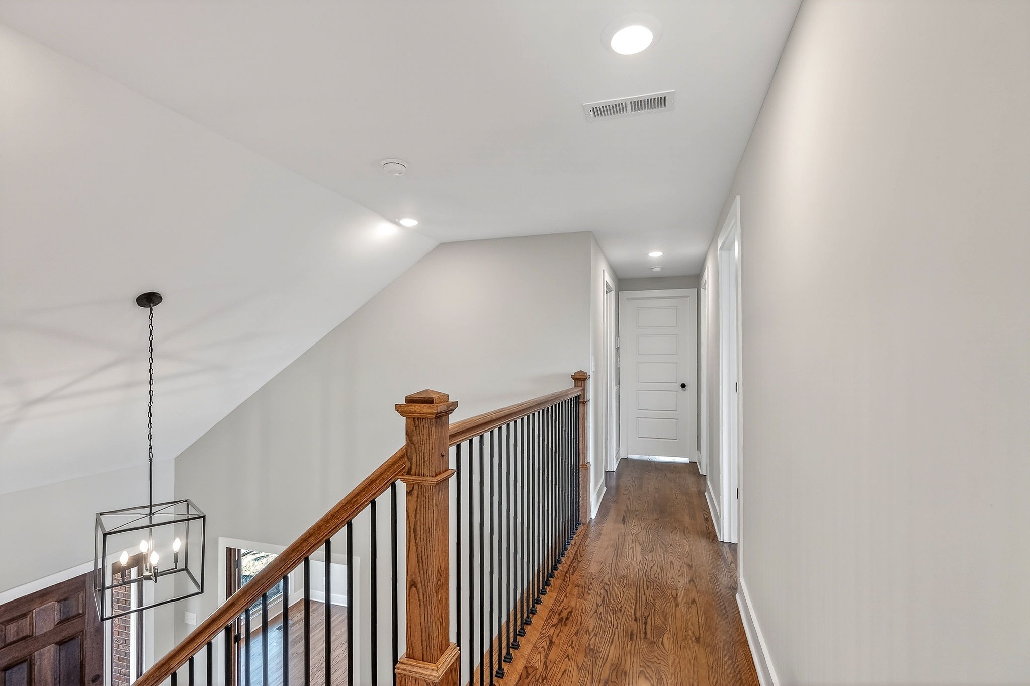 698 Mike Muncey Road McMinnville, TN 37110 - Photo 27 of 71 a view of a hallway with wooden floor