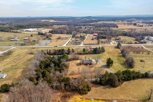 $849,900 | 698 Mike Muncey Road, McMinnville, TN 37110