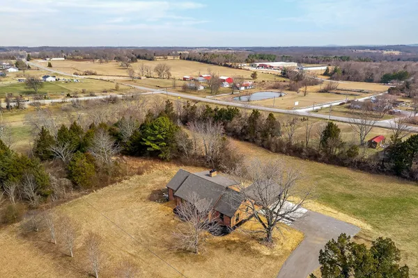 $849,900 | 698 Mike Muncey Road, McMinnville, TN 37110