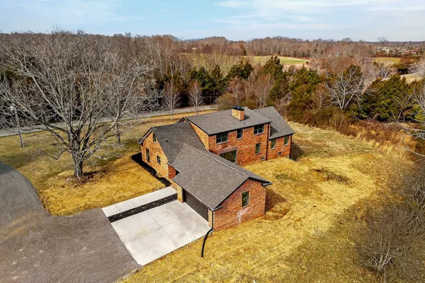 $849,900 | 698 Mike Muncey Road, McMinnville, TN 37110