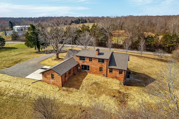 $849,900 | 698 Mike Muncey Road, McMinnville, TN 37110