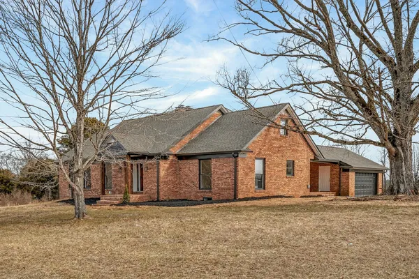 $849,900 | 698 Mike Muncey Road, McMinnville, TN 37110