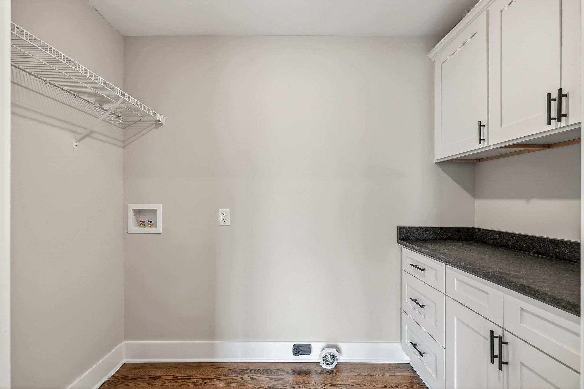 698 Mike Muncey Road McMinnville, TN 37110 - Photo 9 of 71 a view of cabinets with wooden floor