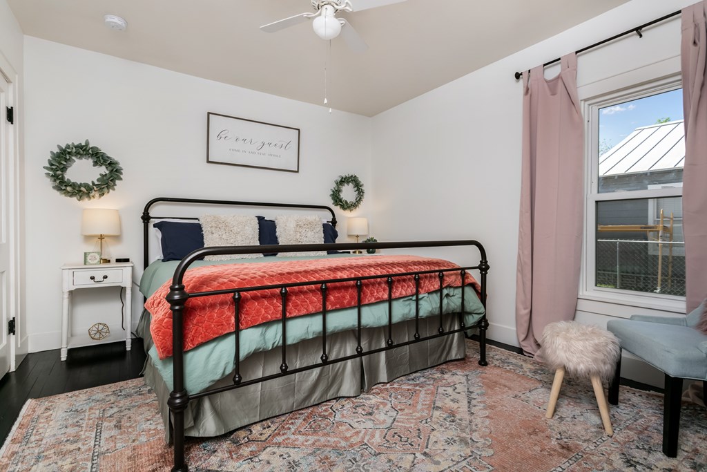 605 Robinson Avenue Kerrville, TX 78028 - Photo 13 of 25