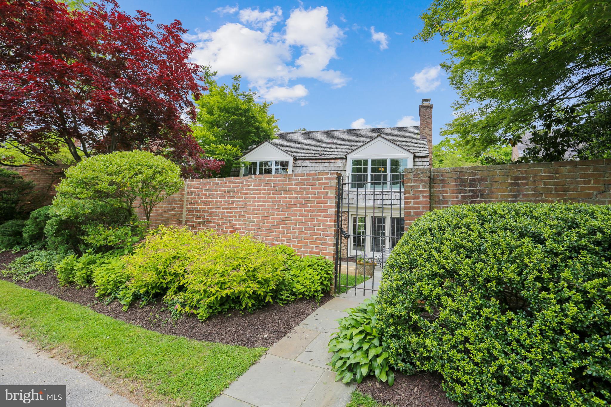 4412 Boxwood Road Bethesda, MD 20816 - Photo 25 of 77 Rear entrance to yard and community pool!