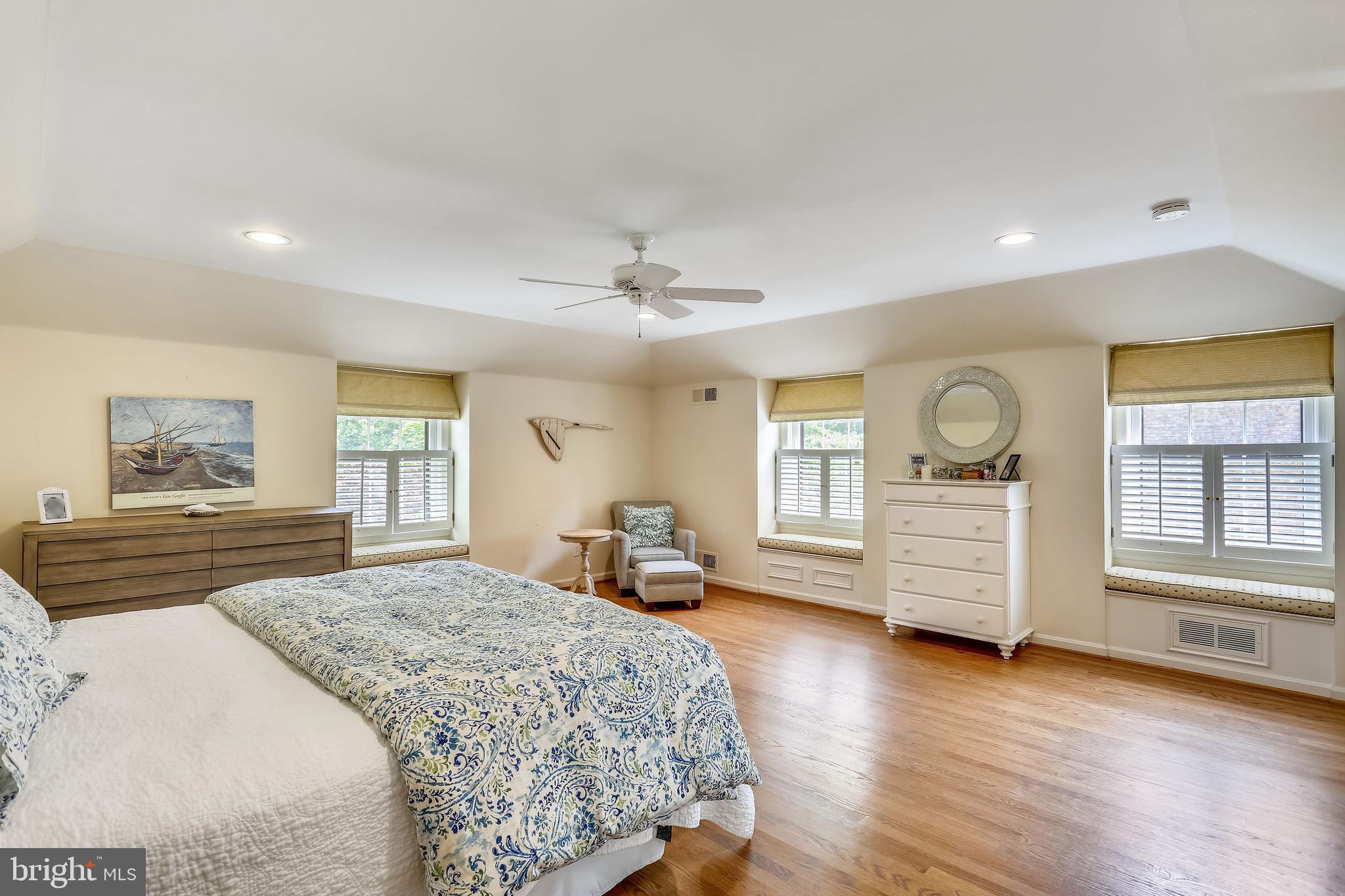 4412 Boxwood Road Bethesda, MD 20816 - Photo 34 of 77 Master suite