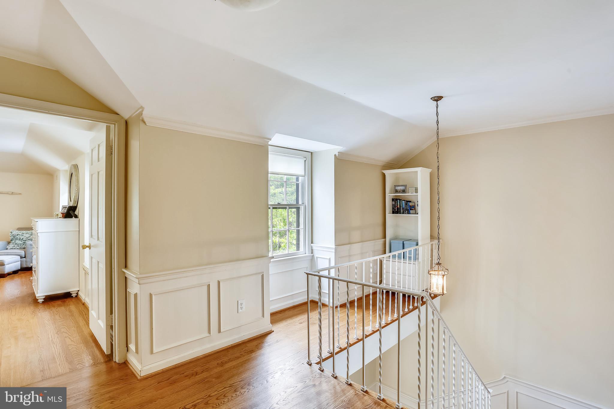 4412 Boxwood Road Bethesda, MD 20816 - Photo 55 of 77 Upper level landing