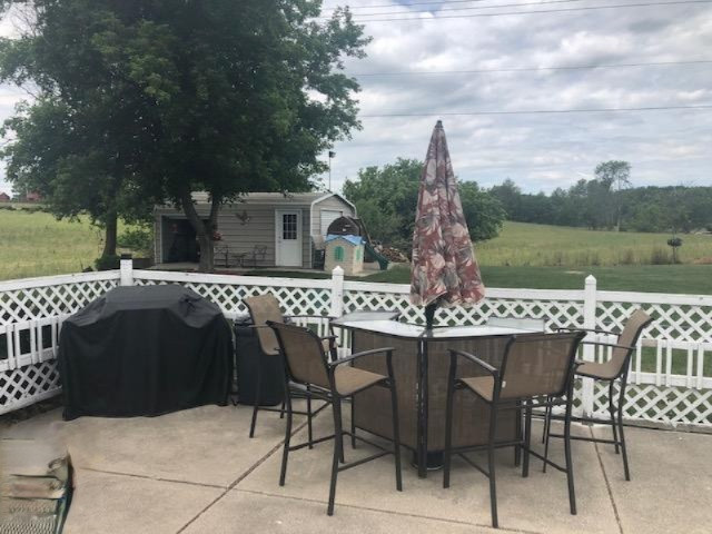 4800 9 Mile Road Remus, MI 49340 - Photo 18 of 37 Patio/Pool