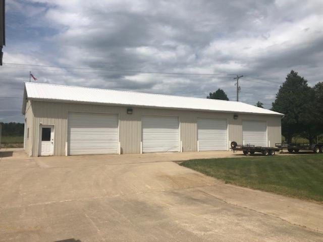 4800 9 Mile Road Remus, MI 49340 - Photo 7 of 37 Heated barn