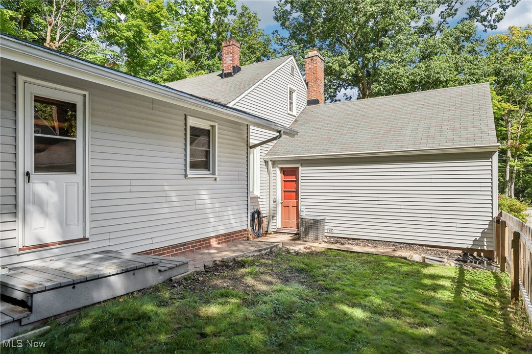 6804 Glenview Road Cleveland, OH 44143 - Photo 24 of 31