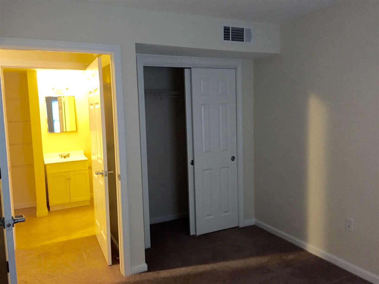 100 Sentinel Court, Unit 111 Manchester, NH 03103 - Photo 16 of 35