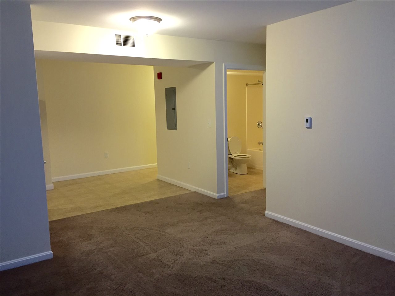 100 Sentinel Court, Unit 111 Manchester, NH 03103 - Photo 8 of 35