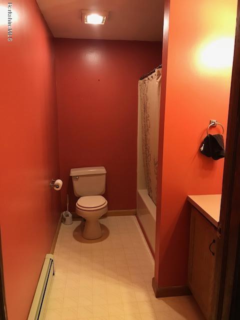 431 W Road Adams, MA 01220 - Photo 7 of 12 Bath