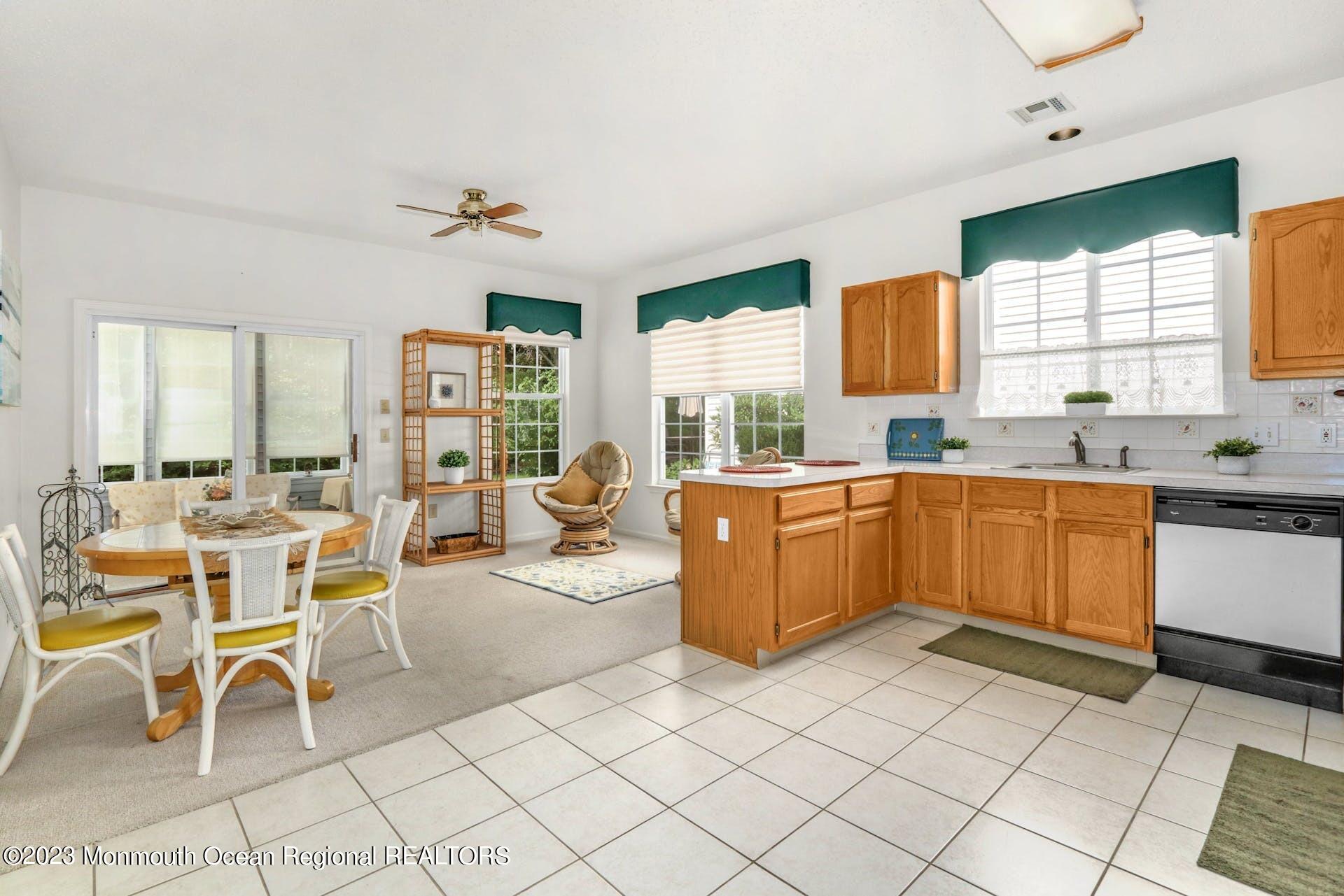 54 Sandpiper Road Barnegat, NJ 08005 - Photo 11 of 27