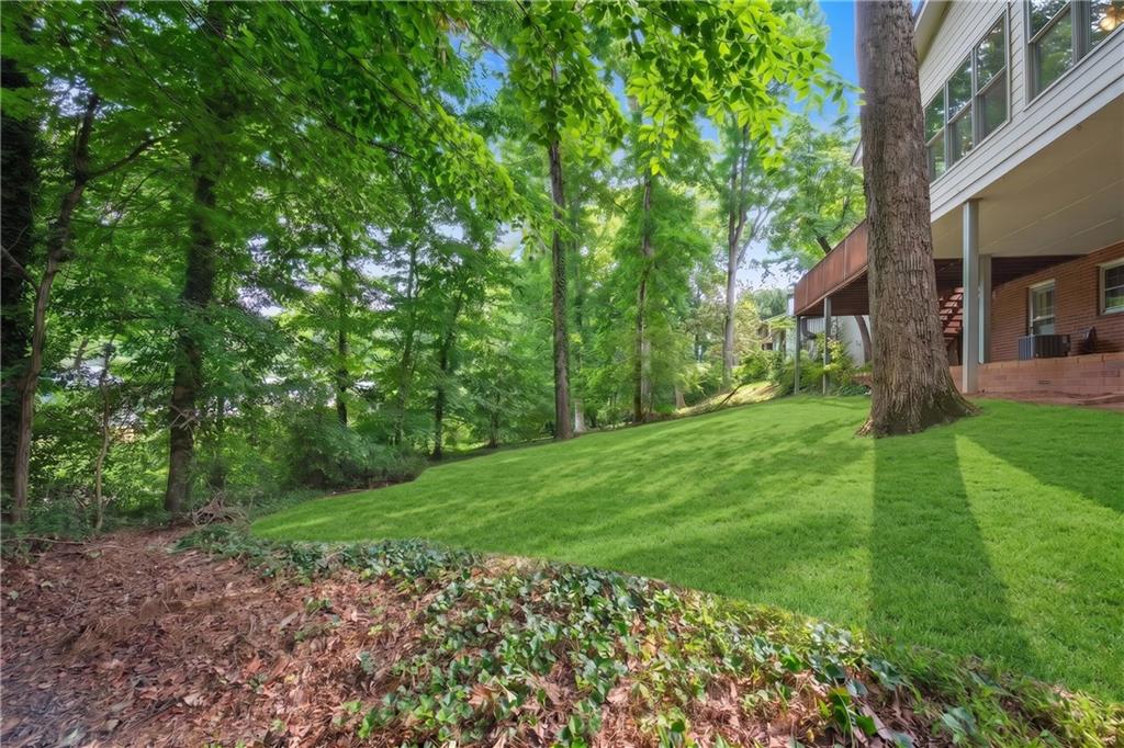 4589 Holliston Road Dunwoody, GA 30360 - Photo 38 of 43