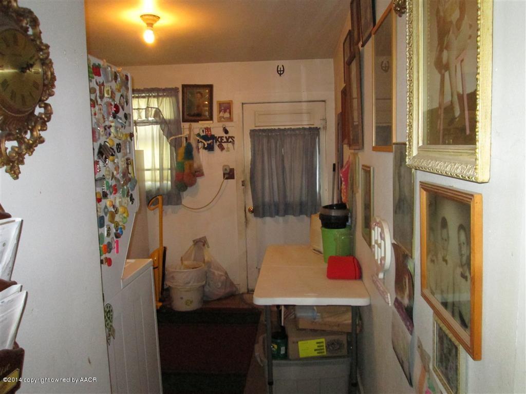 5203 River Road Amarillo, TX 79108 - Photo 14 of 27 LAUNDRY ROOM 1