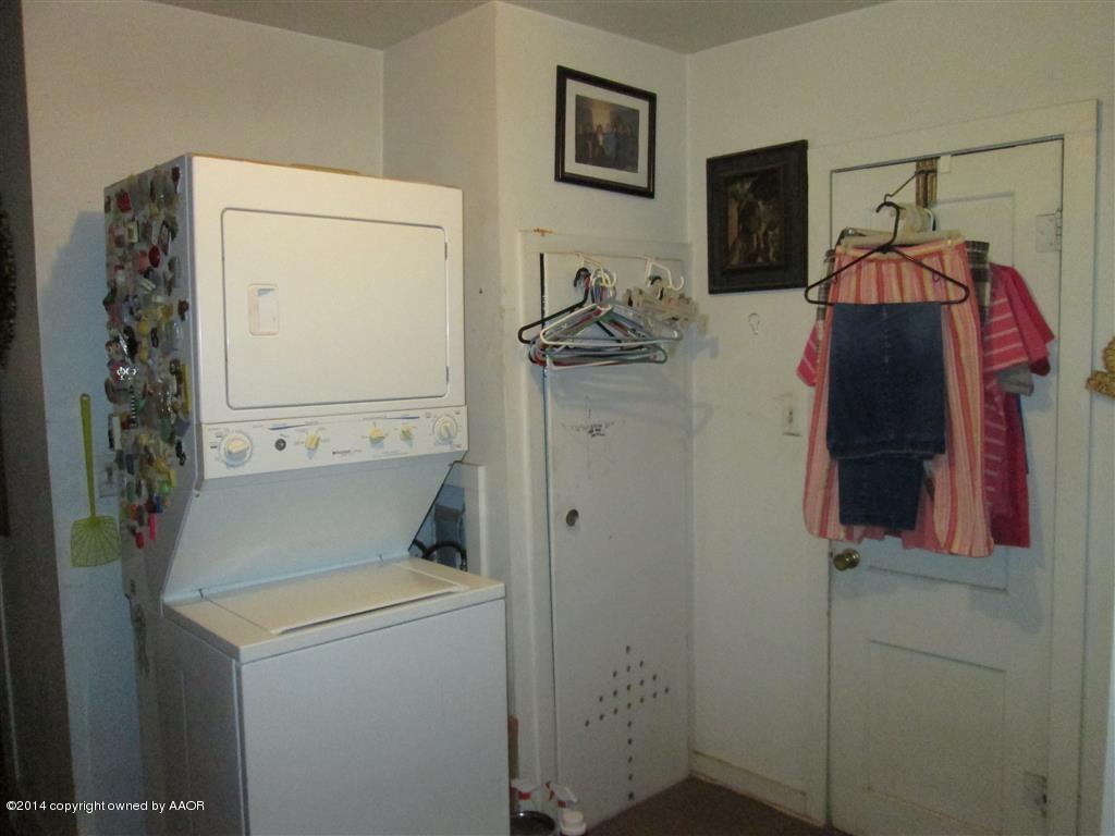 5203 River Road Amarillo, TX 79108 - Photo 15 of 27 LAUNDRY ROOM 2