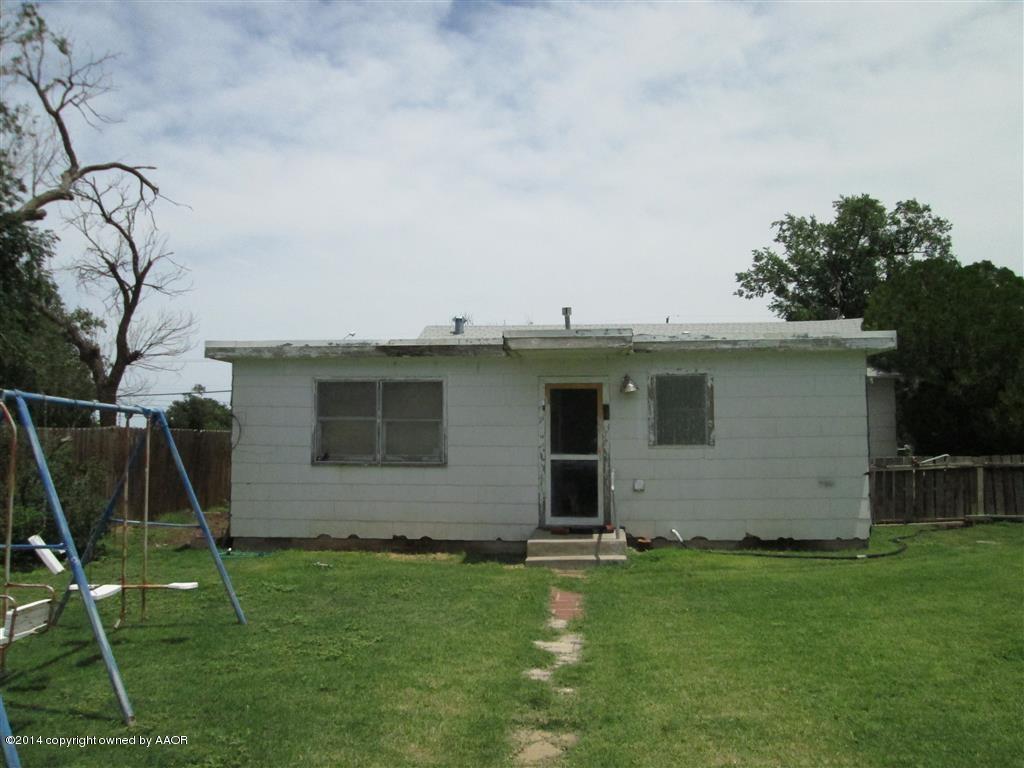 5203 River Road Amarillo, TX 79108 - Photo 16 of 27 BACK OF HOUSE