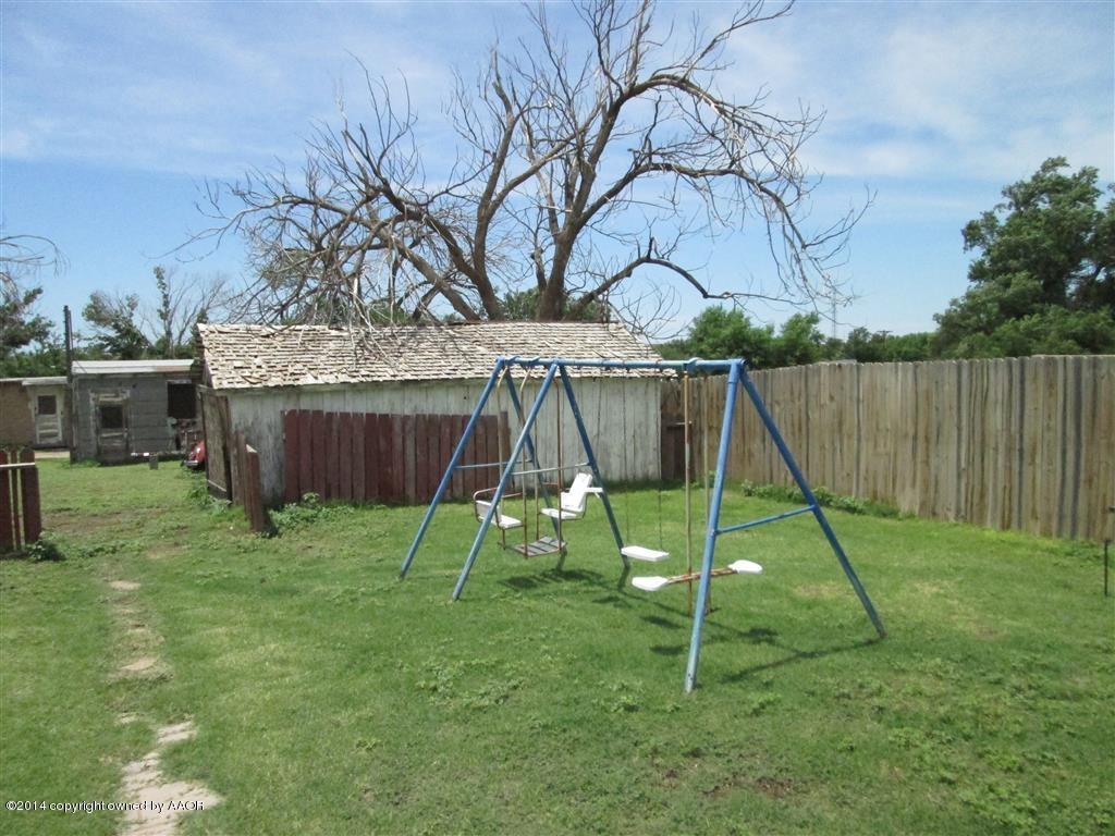 5203 River Road Amarillo, TX 79108 - Photo 17 of 27 BACKYARD 1