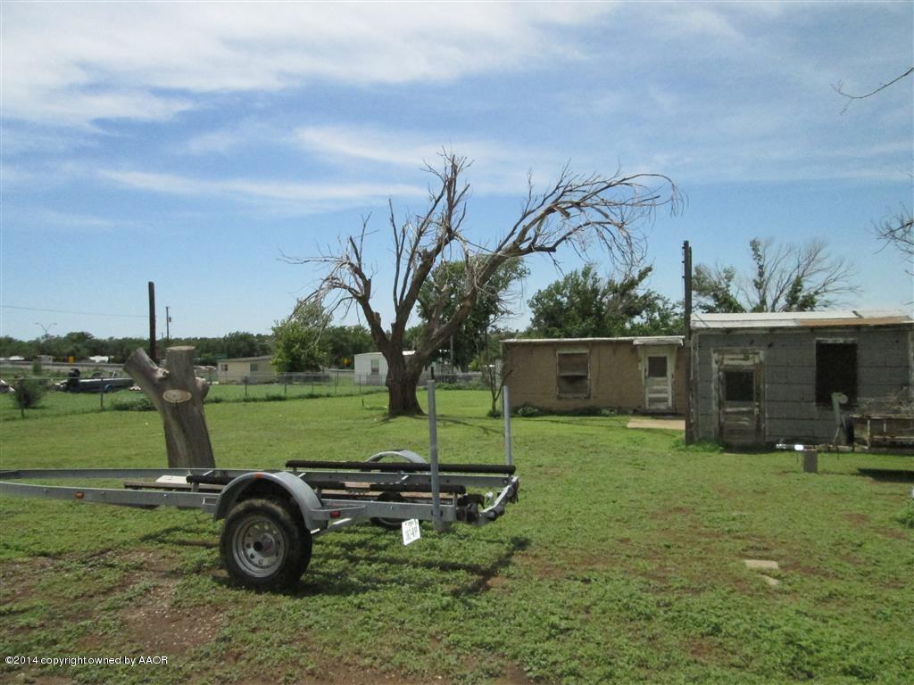 5203 River Road Amarillo, TX 79108 - Photo 18 of 27 BACKYARD 2