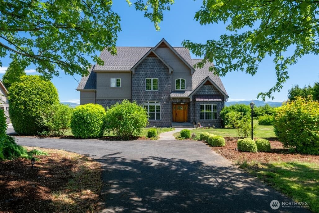 794 West Smith Road Bellingham, WA 98226 - Photo 1 of 28
