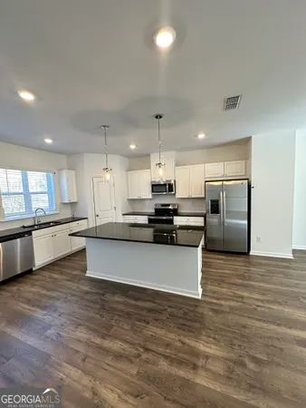 $3,200 | 5772 Schelton Place Southeast, Smyrna, GA 30126