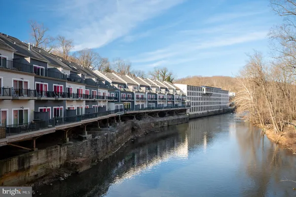 $355,000 | 49 Bancroft Mills Road, Unit D1, Wilmington, DE 19806