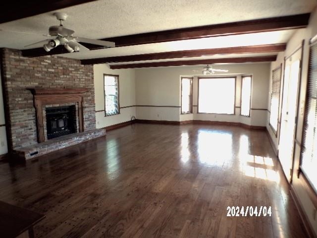3720 Clarke Road Memphis, TN 38115 - Photo 14 of 29 Huge with Stained Oak Floors and Windows Galore for Plenty of Light! Perfect for Family Gatherings!