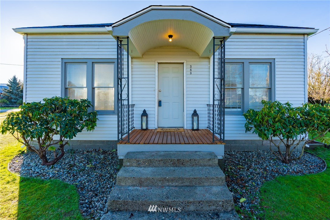 343 Second Street Sumas, WA 98295 - Photo 2 of 38 Gallery Image 2