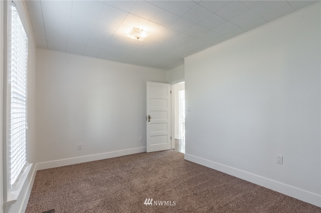 343 Second Street Sumas, WA 98295 - Photo 26 of 38 Gallery Image 26