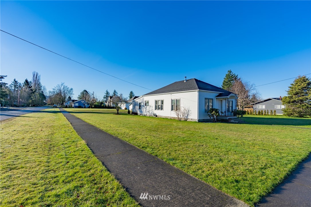343 Second Street Sumas, WA 98295 - Photo 31 of 38 Gallery Image 31
