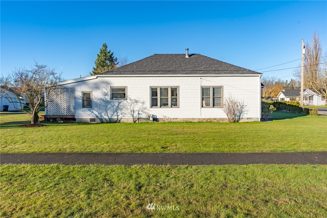 343 Second Street Sumas, WA 98295 - Photo 34 of 38 Gallery Image 34