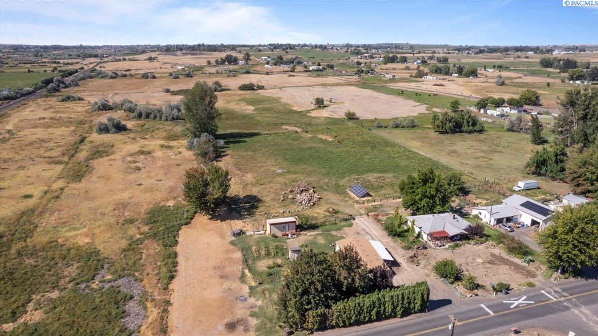 15402 North Pioneer Road Prosser, WA 99350 - Photo 26 of 32 Gallery Image 26