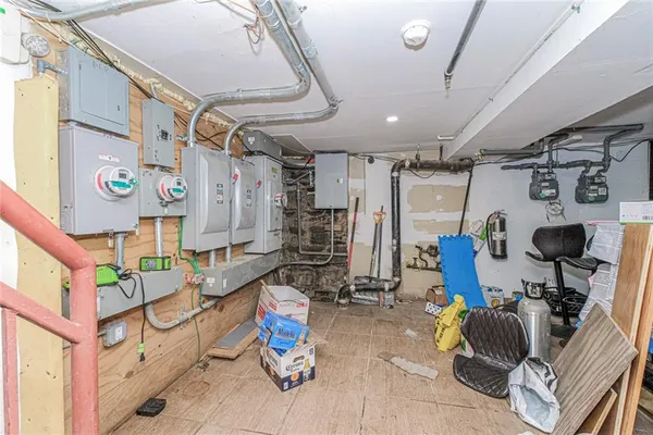 $5,999,000 | 6119 20th Avenue | Mapleton