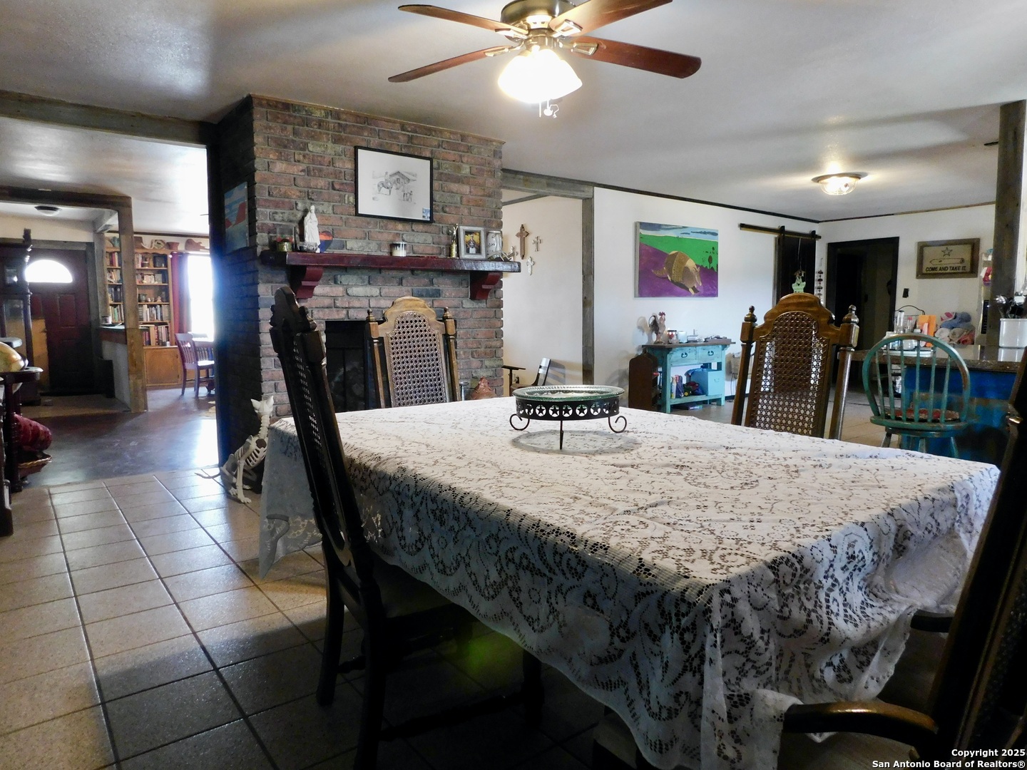 462 County Road 763 Devine, TX 78016 - Photo 8 of 26