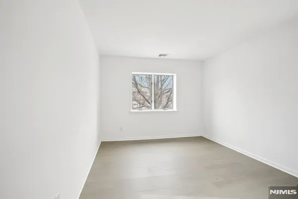 $2,850 | 66 Park Avenue, Unit C, Park Ridge, NJ 07656