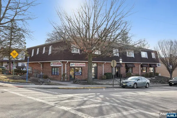 $2,850 | 66 Park Avenue, Unit C, Park Ridge, NJ 07656