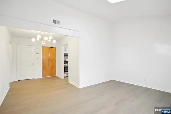 $2,850 | 66 Park Avenue, Unit C, Park Ridge, NJ 07656