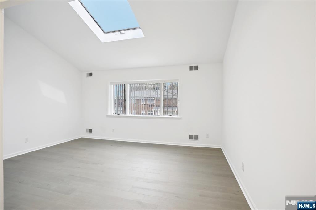 66 Park Avenue, Unit C Park Ridge, NJ 07656 - Photo 9 of 20