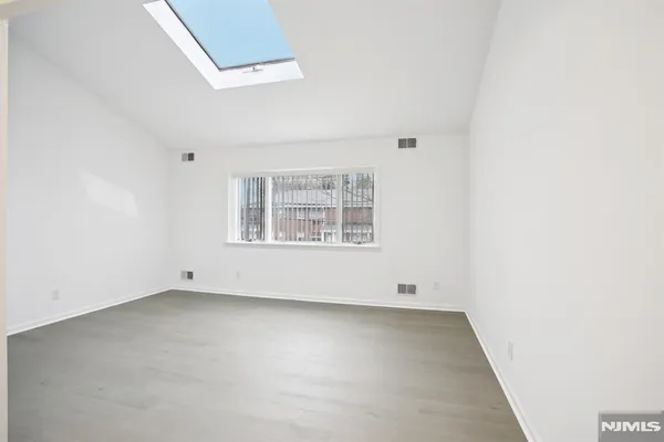 $2,850 | 66 Park Avenue, Unit C, Park Ridge, NJ 07656