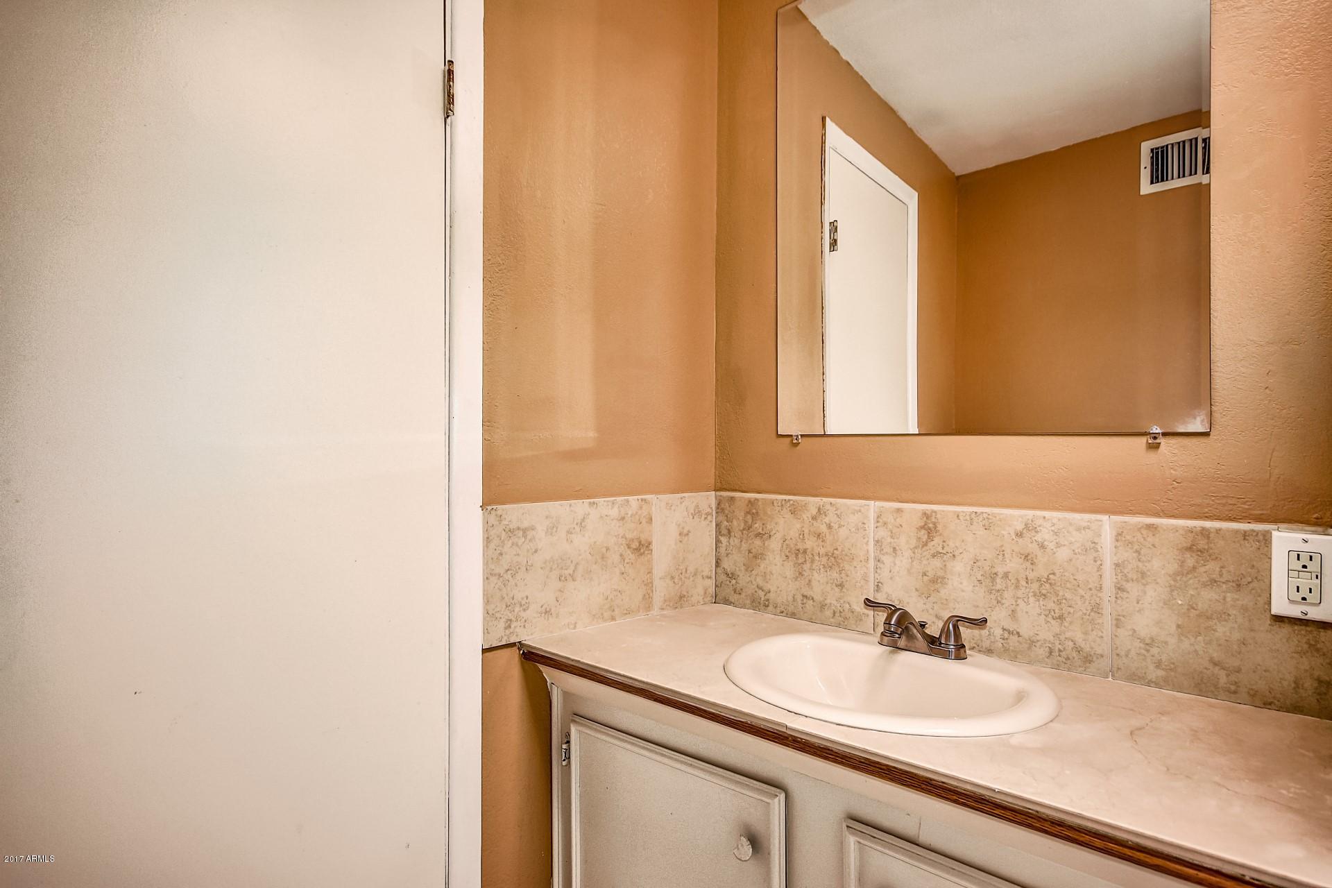 6807 West Berkeley Road Phoenix, AZ 85035 - Photo 18 of 27 Berkeley (18)