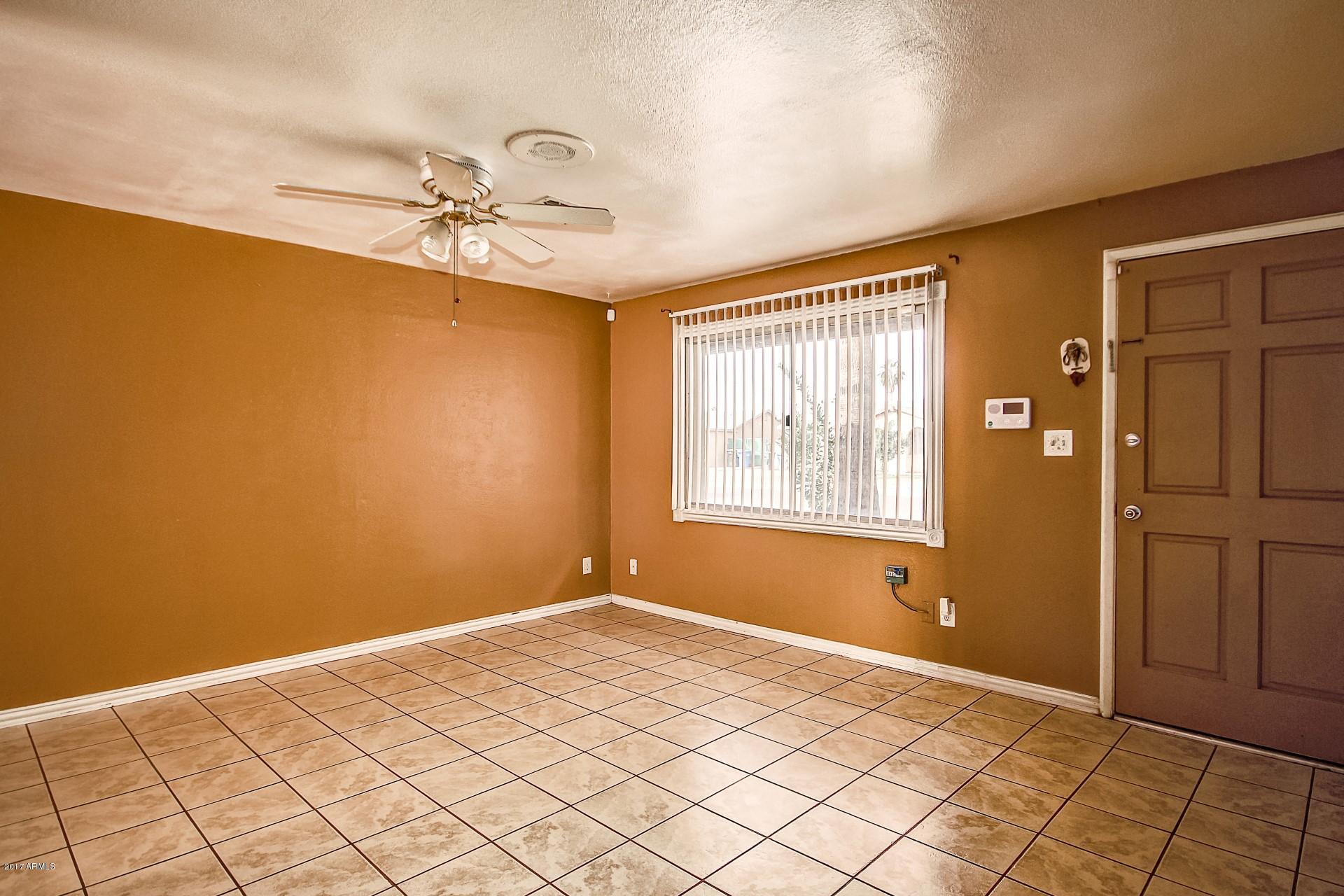 6807 West Berkeley Road Phoenix, AZ 85035 - Photo 5 of 27 Berkeley (5)